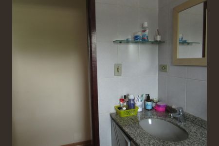 Casa à venda com 245m², 4 quartos e 3 vagasBanheiro Social