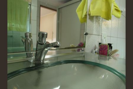 Casa à venda com 245m², 4 quartos e 3 vagasBanheiro da Suíte 1