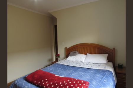 Casa à venda com 245m², 4 quartos e 3 vagasSuíte