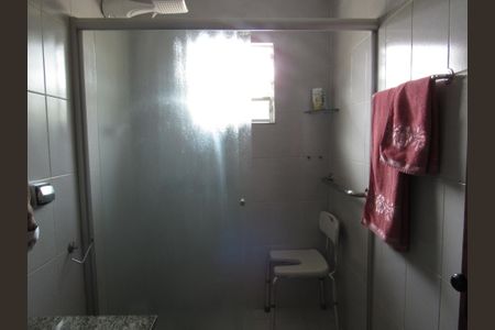 Casa à venda com 245m², 4 quartos e 3 vagasBanheiro Social