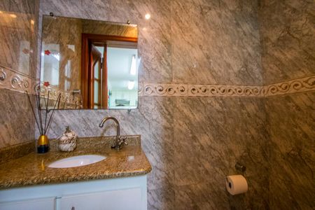 Casa à venda com 135m², 2 quartos e 2 vagas Casa à venda com 135m², 2 quartos e 2 vagasLavabo