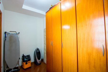 Casa à venda com 135m², 2 quartos e 2 vagas Casa à venda com 135m², 2 quartos e 2 vagasCloset do Suíte