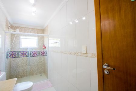 Casa à venda com 135m², 2 quartos e 2 vagas Casa à venda com 135m², 2 quartos e 2 vagasBanheiro Suíte