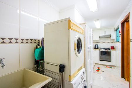 Casa à venda com 135m², 2 quartos e 2 vagas Casa à venda com 135m², 2 quartos e 2 vagasÁrea de serviço