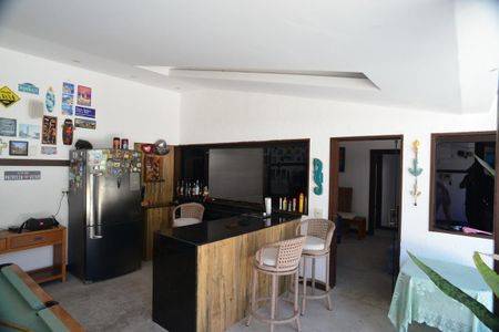 Casa de condomínio à venda com 675m², 4 quartos e 4 vagas Casa de condomínio à venda com 675m², 4 quartos e 4 vagasÁrea comum - Churrasqueira