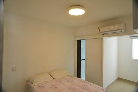 Casa de condomínio à venda com 675m², 4 quartos e 4 vagas Casa de condomínio à venda com 675m², 4 quartos e 4 vagasSuíte 1