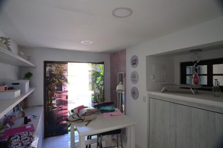 Casa de condomínio à venda com 675m², 4 quartos e 4 vagas Casa de condomínio à venda com 675m², 4 quartos e 4 vagasÁrea comum - Atelier