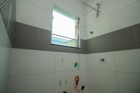 Casa de condomínio para alugar com 65m², 2 quartos e 1 vaga Casa de condomínio para alugar com 65m², 2 quartos e 1 vagaBanheiro