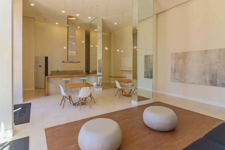Apartamento para alugar com 98m², 3 quartos e 1 vaga Apartamento para alugar com 98m², 3 quartos e 1 vagaÁrea comum - Salão de festas