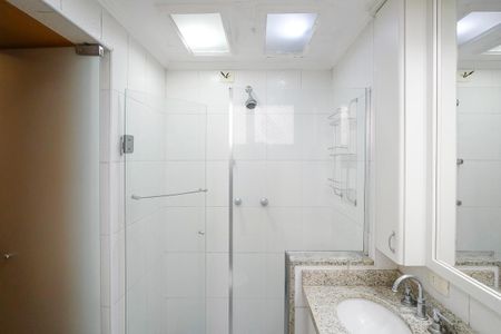 Apartamento à venda com 127m², 3 quartos e 2 vagasBanheiro da suíte