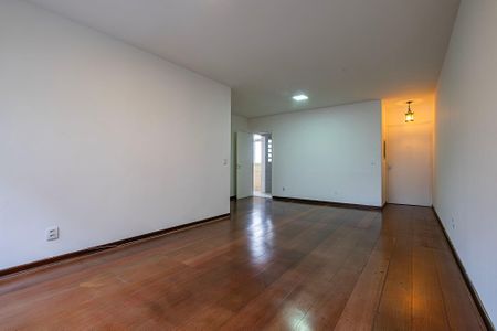 Sala de apartamento para alugar com 2 quartos, 60m² em Cerqueira César, São Paulo
