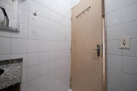 Casa à venda com 82m², 2 quartos e 2 vagasBanheiro