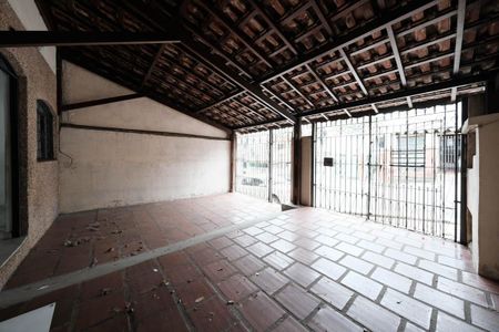 Casa à venda com 82m², 2 quartos e 2 vagasGaragem