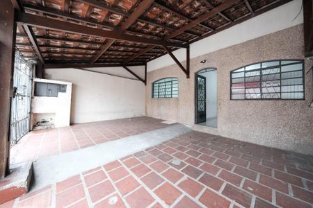 Casa à venda com 82m², 2 quartos e 2 vagasGaragem