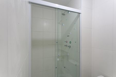 Apartamento para alugar com 65m², 3 quartos e 1 vaga Apartamento para alugar com 65m², 3 quartos e 1 vagaBanheiro da Suíte