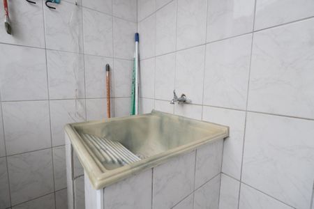 Casa à venda com 230m², 2 quartos e 1 vagaÁrea de Serviço