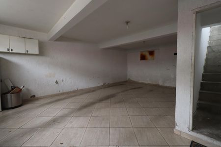 Casa à venda com 230m², 2 quartos e 1 vagaGaragem