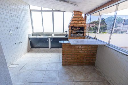 Apartamento à venda com 120m², 3 quartos e 1 vaga Apartamento à venda com 120m², 3 quartos e 1 vagaEspaço gourmet / área de serviço