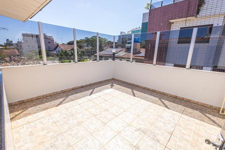 Apartamento à venda com 120m², 3 quartos e 1 vaga Apartamento à venda com 120m², 3 quartos e 1 vagaCobertura
