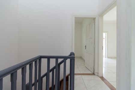 Corredor de casa para alugar com 3 quartos, 190m² em Vila Monumento, São Paulo