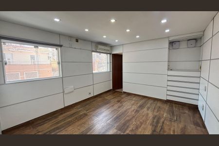 Casa à venda com 229m², 3 quartos e 6 vagas Casa à venda com 229m², 3 quartos e 6 vagasSuite 1