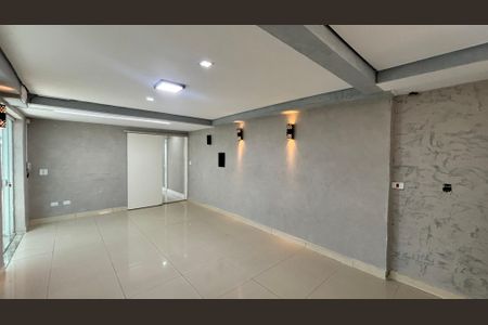Casa à venda com 229m², 3 quartos e 6 vagas Casa à venda com 229m², 3 quartos e 6 vagasSala de Jantar