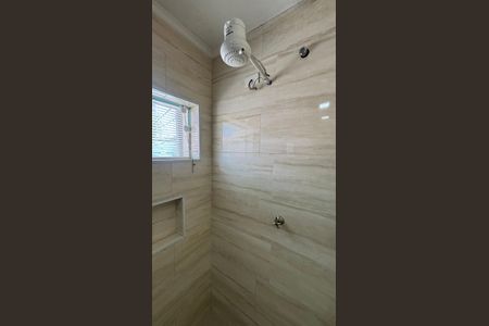 Casa à venda com 229m², 3 quartos e 6 vagas Casa à venda com 229m², 3 quartos e 6 vagasBanheiro da Suíte 1
