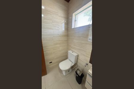 Casa à venda com 229m², 3 quartos e 6 vagas Casa à venda com 229m², 3 quartos e 6 vagasBanheiro da Suíte 1