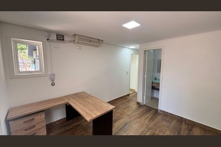 Casa à venda com 229m², 3 quartos e 6 vagas Casa à venda com 229m², 3 quartos e 6 vagasSuíte 3