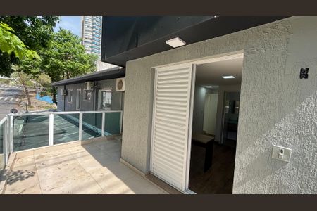 Casa à venda com 229m², 3 quartos e 6 vagas Casa à venda com 229m², 3 quartos e 6 vagasSuíte 3 Varanda