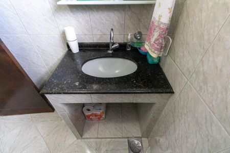 Casa para alugar com 65m², 2 quartos e 1 vaga Casa para alugar com 65m², 2 quartos e 1 vagaBanheiro