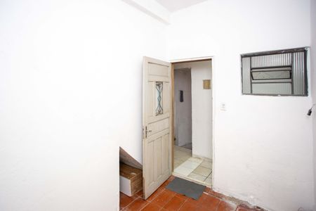 Casa para alugar com 42m², 2 quartos e sem vaga Suíte