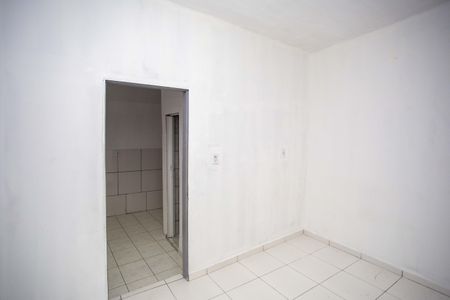 Casa para alugar com 42m², 2 quartos e sem vagaSala