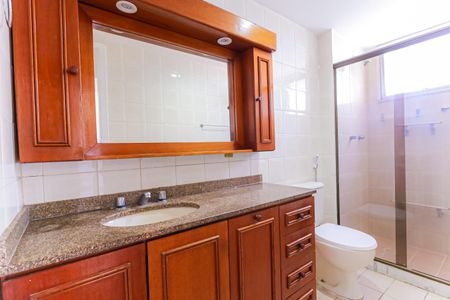 Apartamento à venda com 90m², 3 quartos e 1 vaga Apartamento à venda com 90m², 3 quartos e 1 vagaBanheiro da Suíte