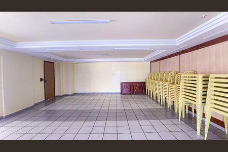 Apartamento à venda com 90m², 3 quartos e 1 vaga Apartamento à venda com 90m², 3 quartos e 1 vagaÁrea comum - Salão de festas