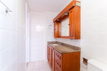 Apartamento à venda com 90m², 3 quartos e 1 vaga Apartamento à venda com 90m², 3 quartos e 1 vagaBanheiro da Suíte