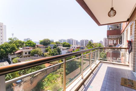 Apartamento à venda com 90m², 3 quartos e 1 vaga Apartamento à venda com 90m², 3 quartos e 1 vagaVista Quarto 1 varanda