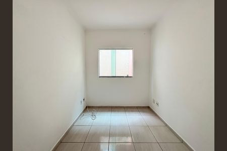 Quarto 1 de casa à venda com 2 quartos, 80m² em Parque Gerassi, Santo André