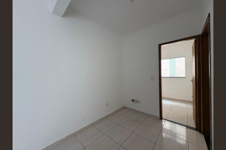 Sala de casa à venda com 2 quartos, 80m² em Parque Gerassi, Santo André