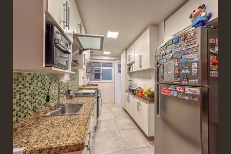 Apartamento à venda com 93m², 2 quartos e 1 vaga Apartamento à venda com 93m², 2 quartos e 1 vagaCozinha