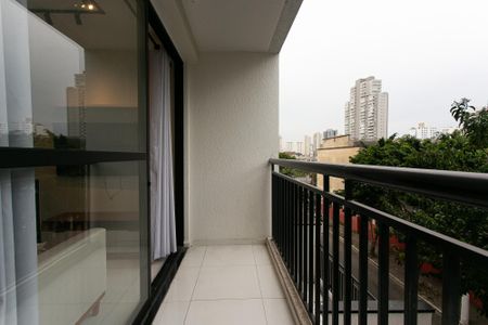 Varanda de kitnet/studio para alugar com 1 quarto, 24m² em Vila Azevedo, São Paulo