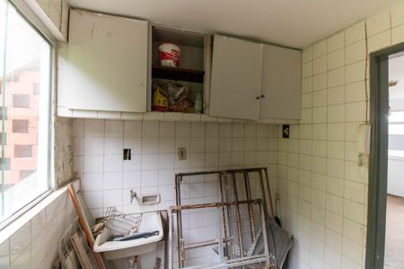 Apartamento à venda com 59m², 2 quartos e sem vaga Apartamento à venda com 59m², 2 quartos e sem vagaCozinha e Área de Serviço