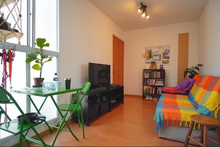 Sala de apartamento à venda com 2 quartos, 40m² em Canudos, Novo Hamburgo