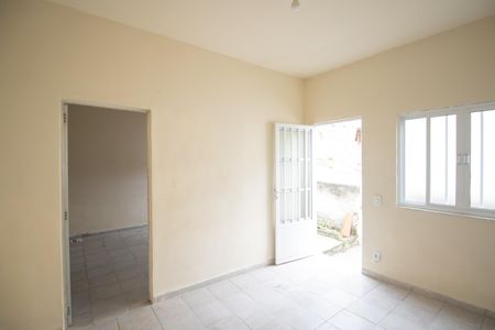 Sala de casa para alugar com 1 quarto, 40m² em Laranjal, São Gonçalo