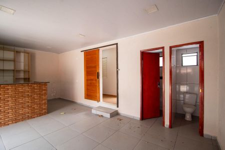 Casa para alugar com 112m², 2 quartos e 2 vagas Casa para alugar com 112m², 2 quartos e 2 vagasGaragem