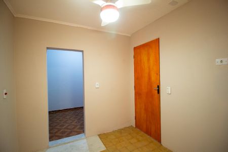 Casa para alugar com 112m², 2 quartos e 2 vagas Casa para alugar com 112m², 2 quartos e 2 vagasQuarto 2