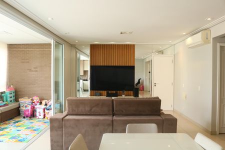 Sala de apartamento à venda com 3 quartos, 140m² em Perdizes, São Paulo