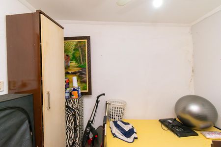 Casa à venda com 200m², 6 quartos e 1 vaga Casa à venda com 200m², 6 quartos e 1 vagaQuarto 1