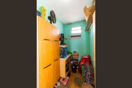 Casa à venda com 200m², 6 quartos e 1 vaga Casa à venda com 200m², 6 quartos e 1 vagaCasa 2 - Quarto 1