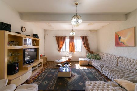 Casa à venda com 200m², 6 quartos e 1 vaga Casa à venda com 200m², 6 quartos e 1 vagaCasa 2 - Sala